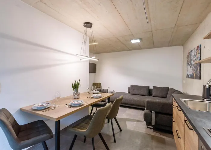 Black Mountain * Fügen